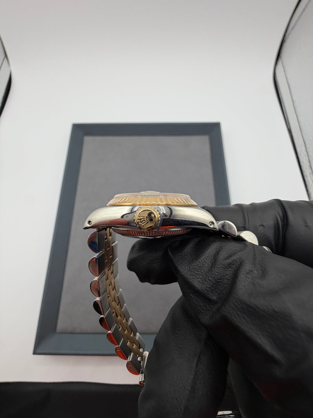1990 Rolex Lady-Datejust 26MM Champagne Linen Dial Two-Tone Jubilee Bracelet 69173