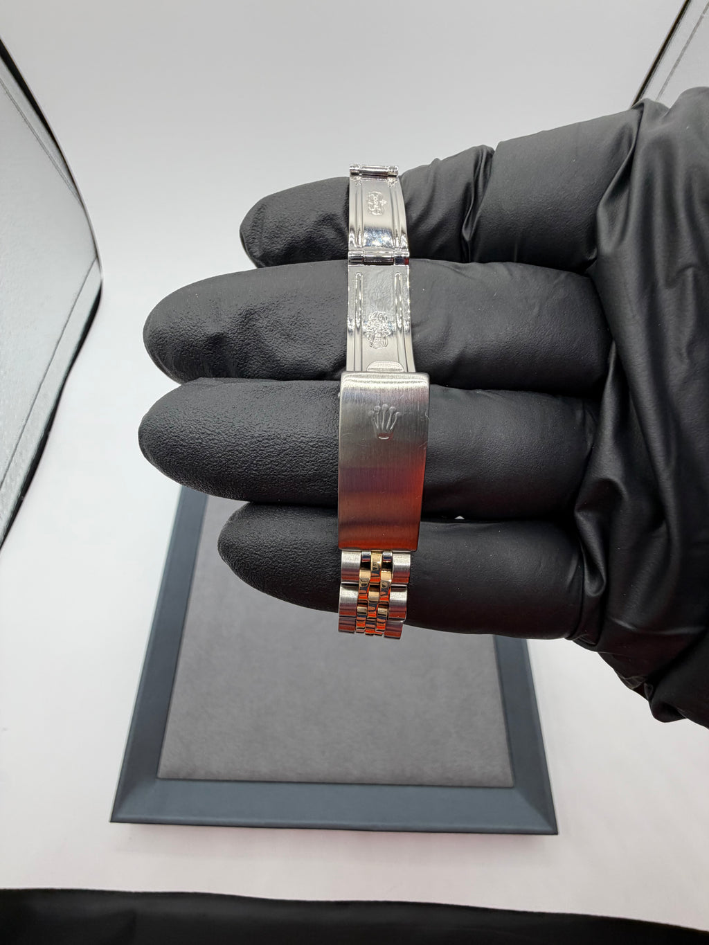 1990 Rolex Lady-Datejust 26MM Champagne Linen Dial Two-Tone Jubilee Bracelet 69173