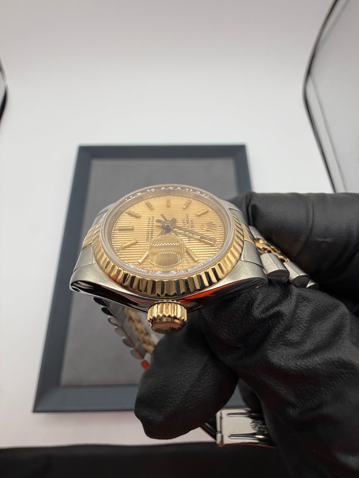 1990 Rolex Lady-Datejust 26MM Champagne Linen Dial Two-Tone Jubilee Bracelet 69173