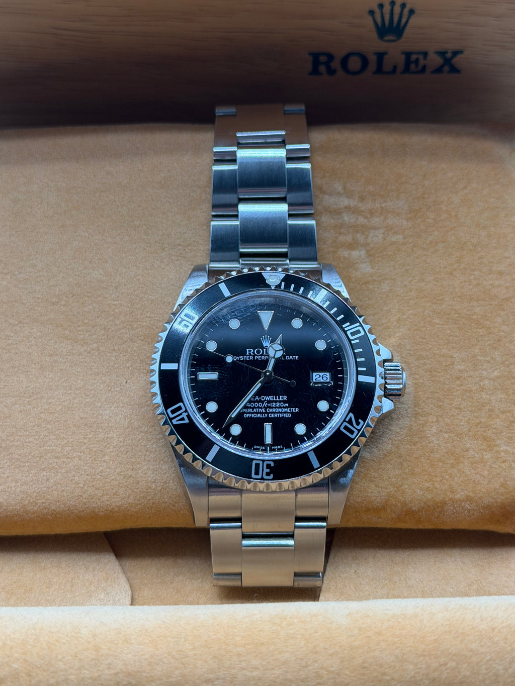 Rolex Sea-Dweller 40mm Ref. 16600 – Black Dial, Stainless Steel Oyster Bracelet