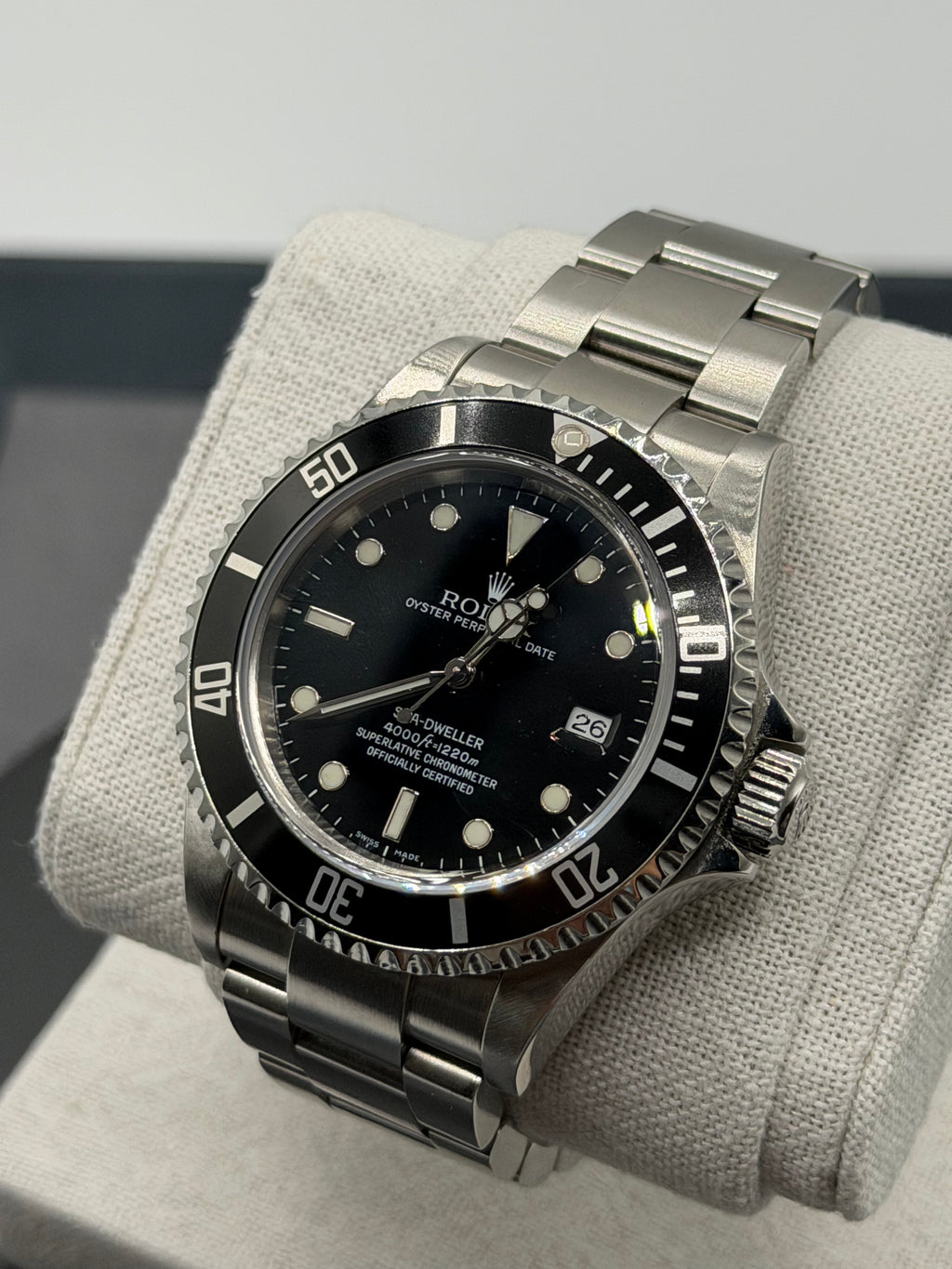 Rolex Sea-Dweller 40mm Ref. 16600 – Black Dial, Stainless Steel Oyster Bracelet