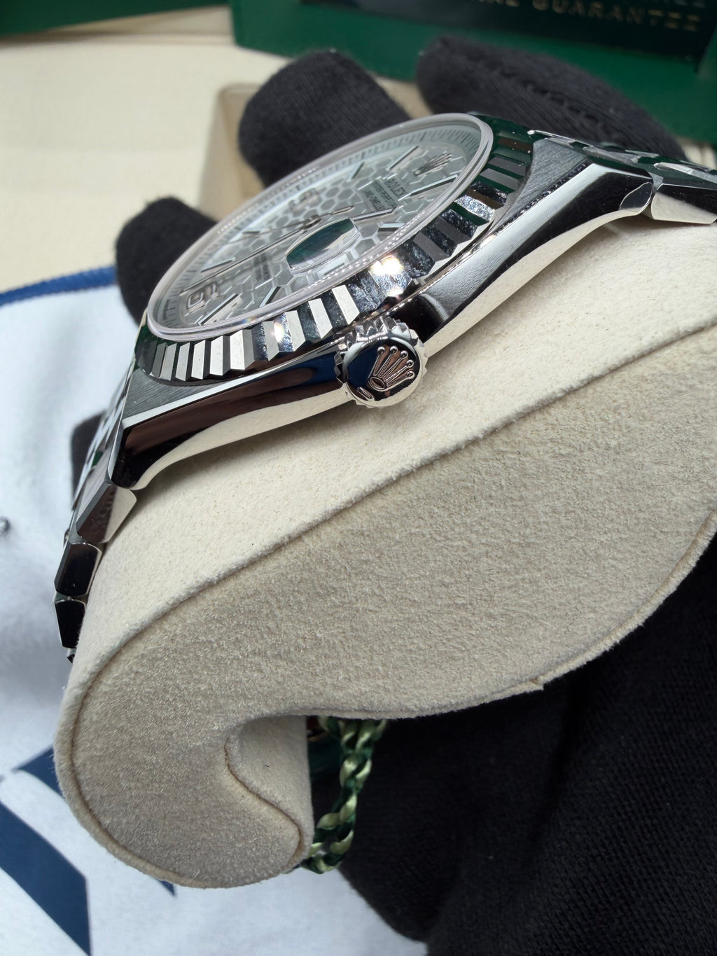 2026 Rolex Land-Dweller 40 – Ref. 127334 – Box & Papers - Unworn