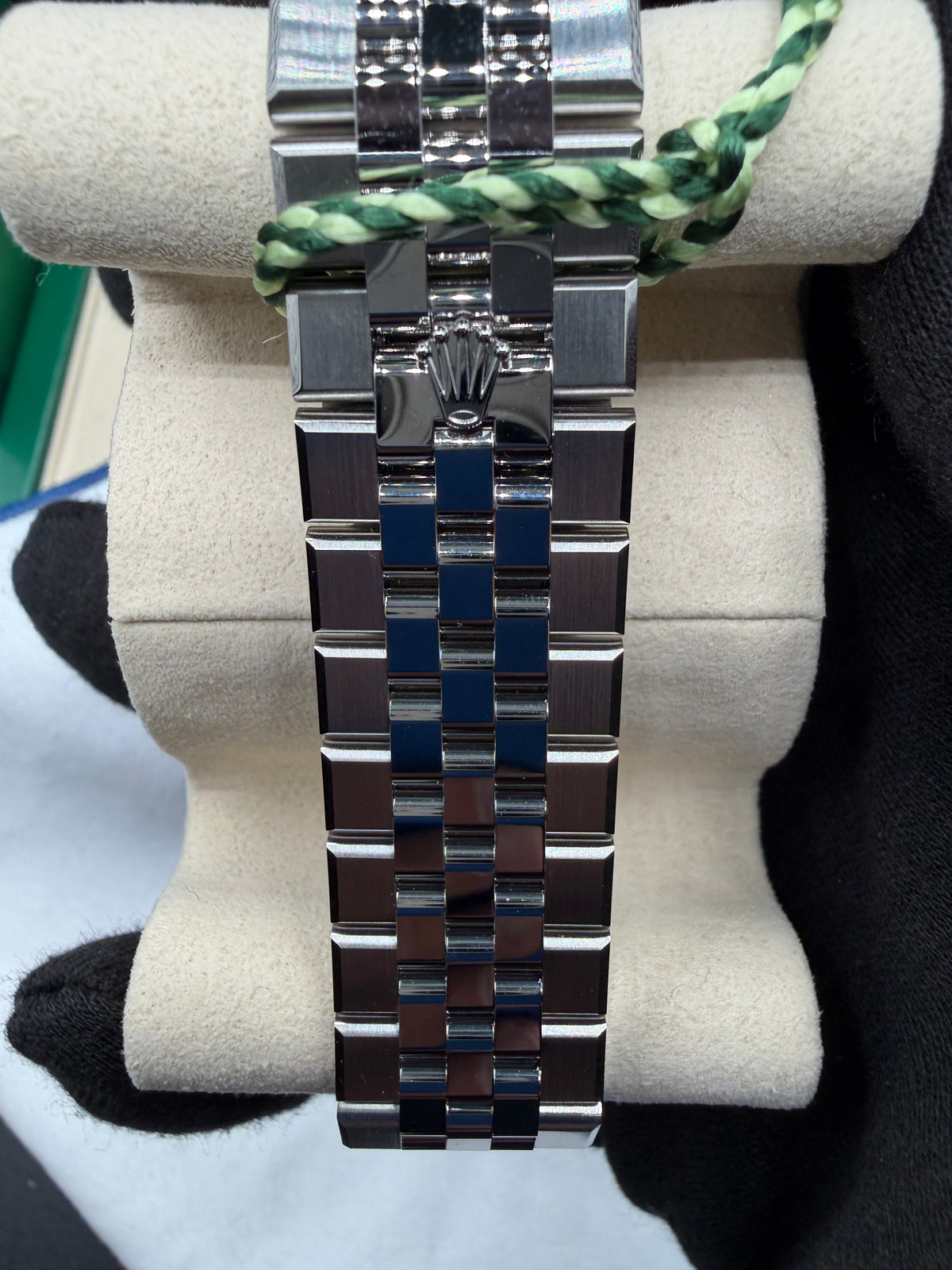 2026 Rolex Land-Dweller 40 – Ref. 127334 – Box & Papers - Unworn