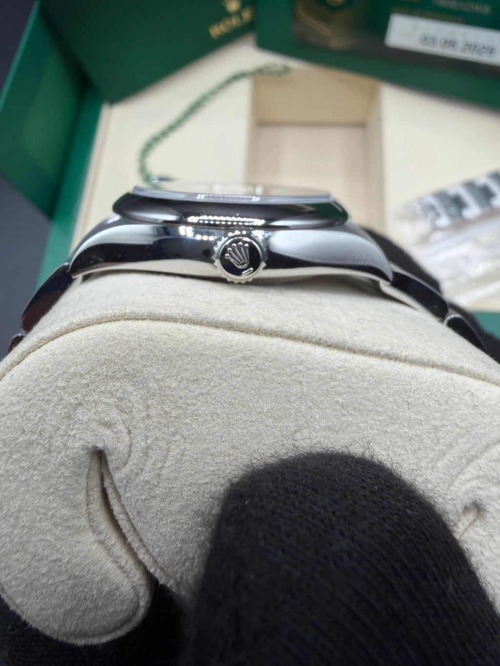 2025 Rolex Oyster Perpetual 31 Green Dial – Ref. 277200 – Box & Papers