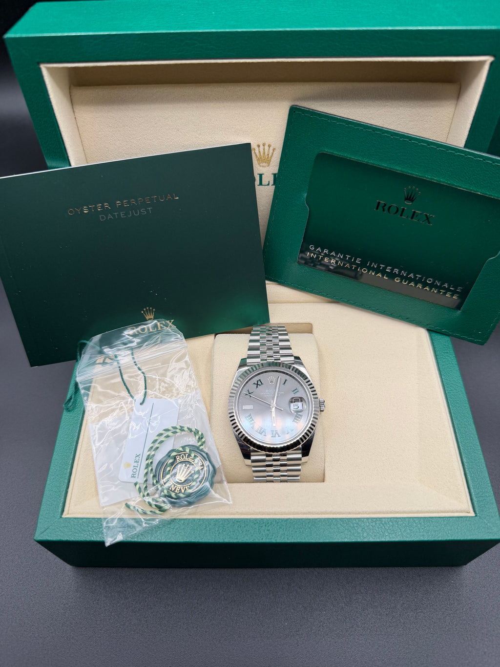 2025 Rolex Datejust 41 “Wimbledon” 126334 Fluted Bezel Jubilee – Like New – B&P