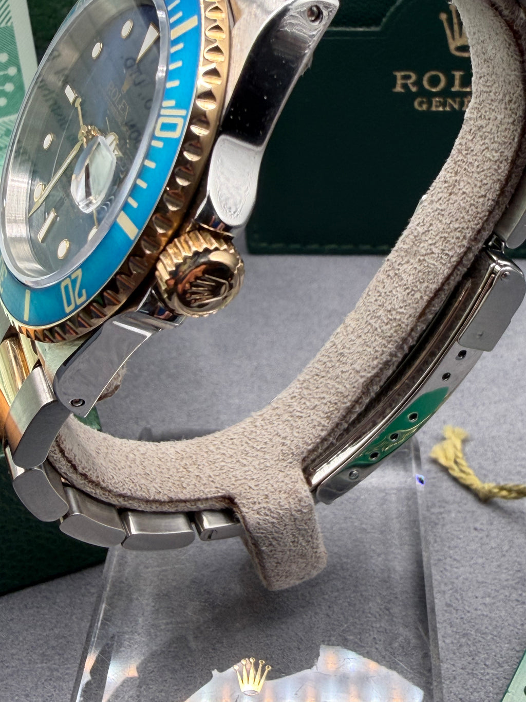 1996 Rolex Submariner Date “Bluesy” 40mm 16613 – Box & Papers – Authenticated