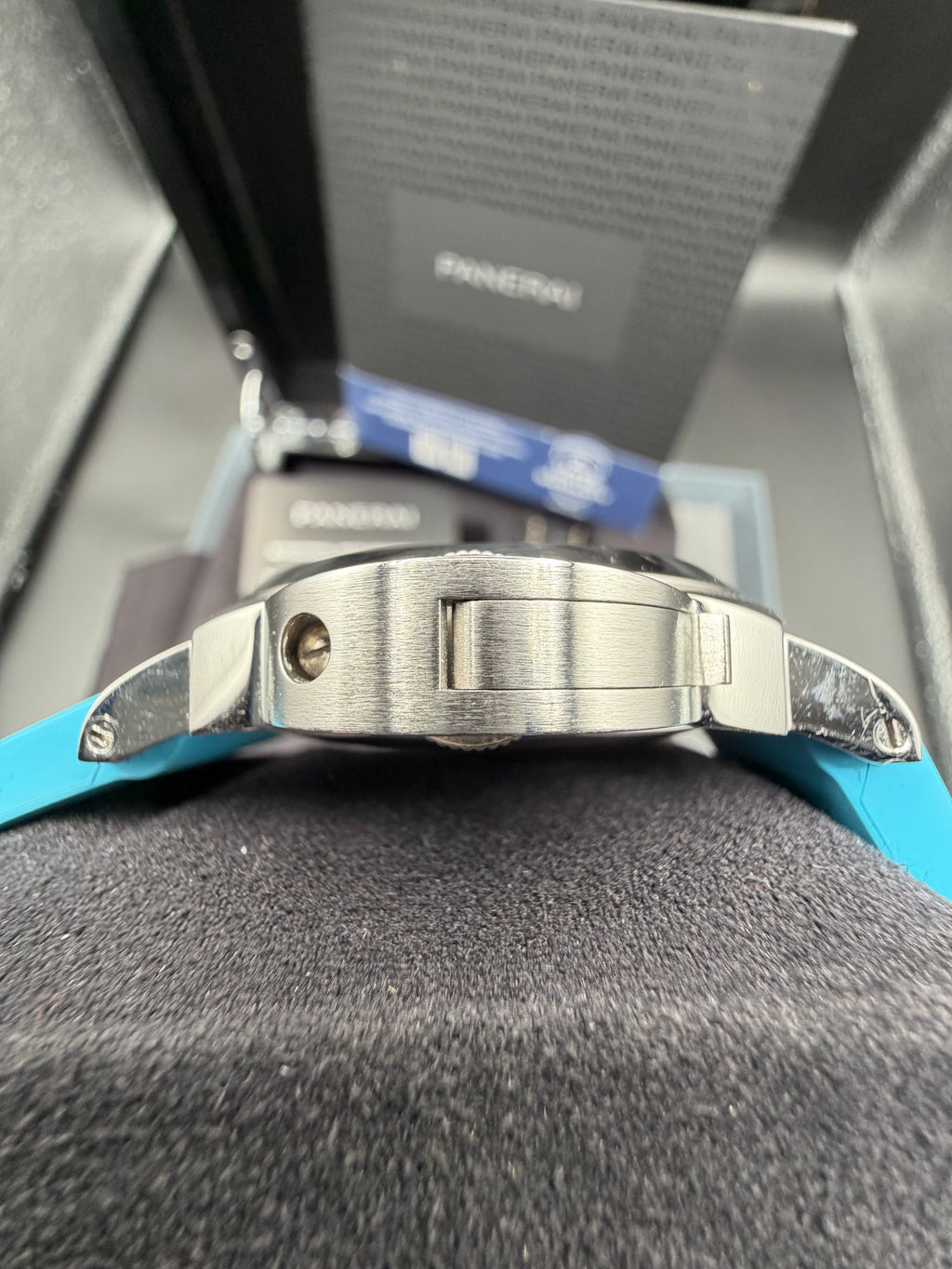 2022 Panerai Luminor Base Logo 44MM Black Dial PAM01086 B&P