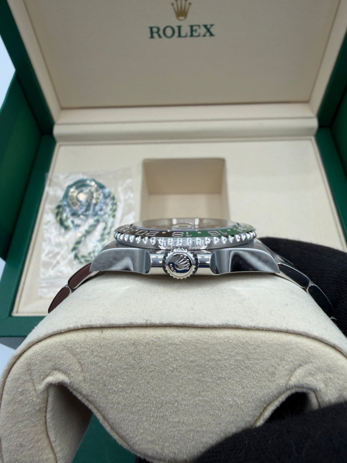 2025 Rolex GMT-Master II Sprite 40mm – 126720VTNR – Box & Papers