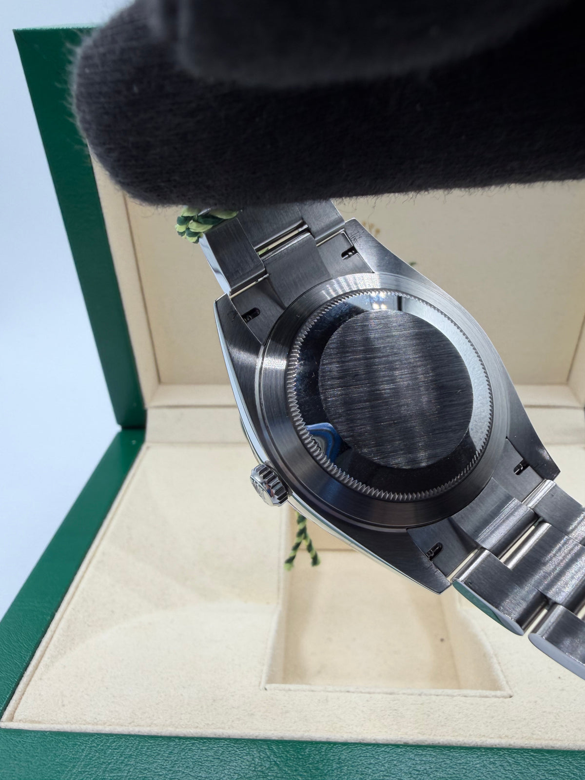 Rolex Datejust 41 Blue Diamond Dial Fluted Bezel Oyster – Ref. 126334-0015 – Box & Hangtag