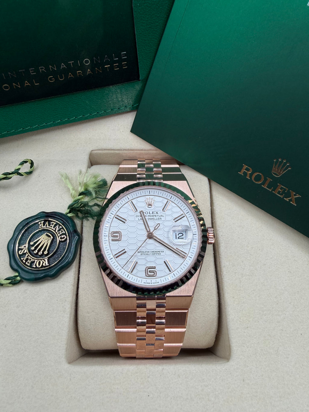 Rolex Land-Dweller 40 Everose Gold / Fluted / White Honeycomb Motif / Arabic / Flat Jubilee