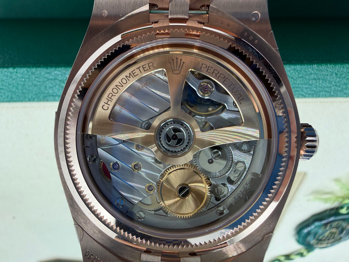 Rolex Land-Dweller 40 Everose Gold / Fluted / White Honeycomb Motif / Arabic / Flat Jubilee