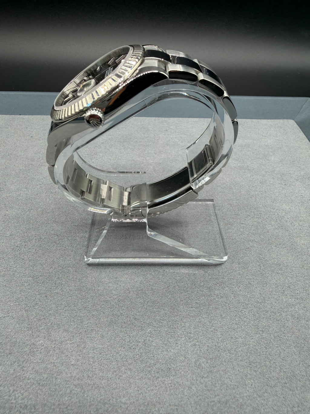 Rolex Datejust 41 Black Dial Fluted Bezel Oyster Bracelet – 126334