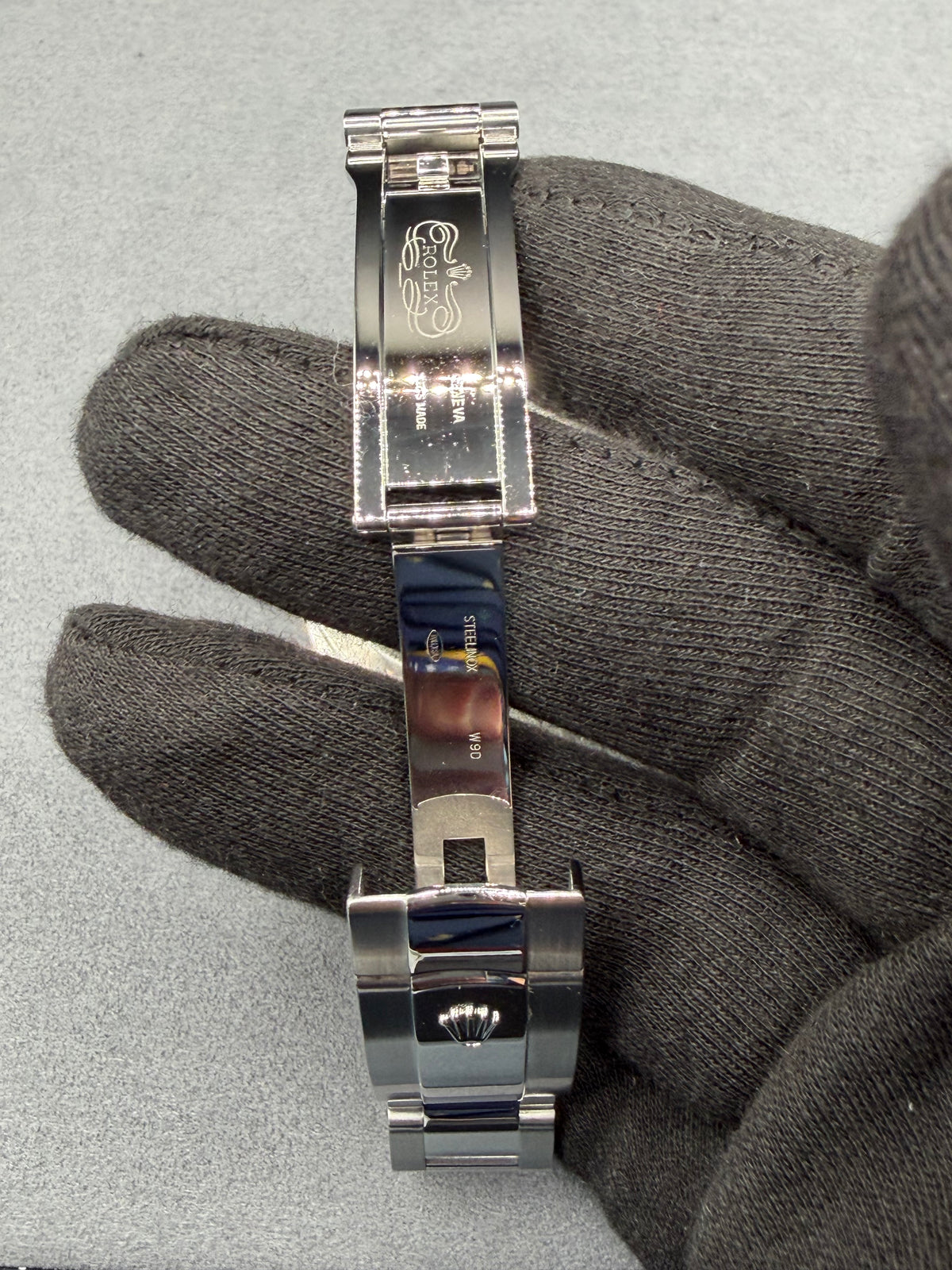 Rolex Datejust 41 Black Dial Fluted Bezel Oyster Bracelet – 126334