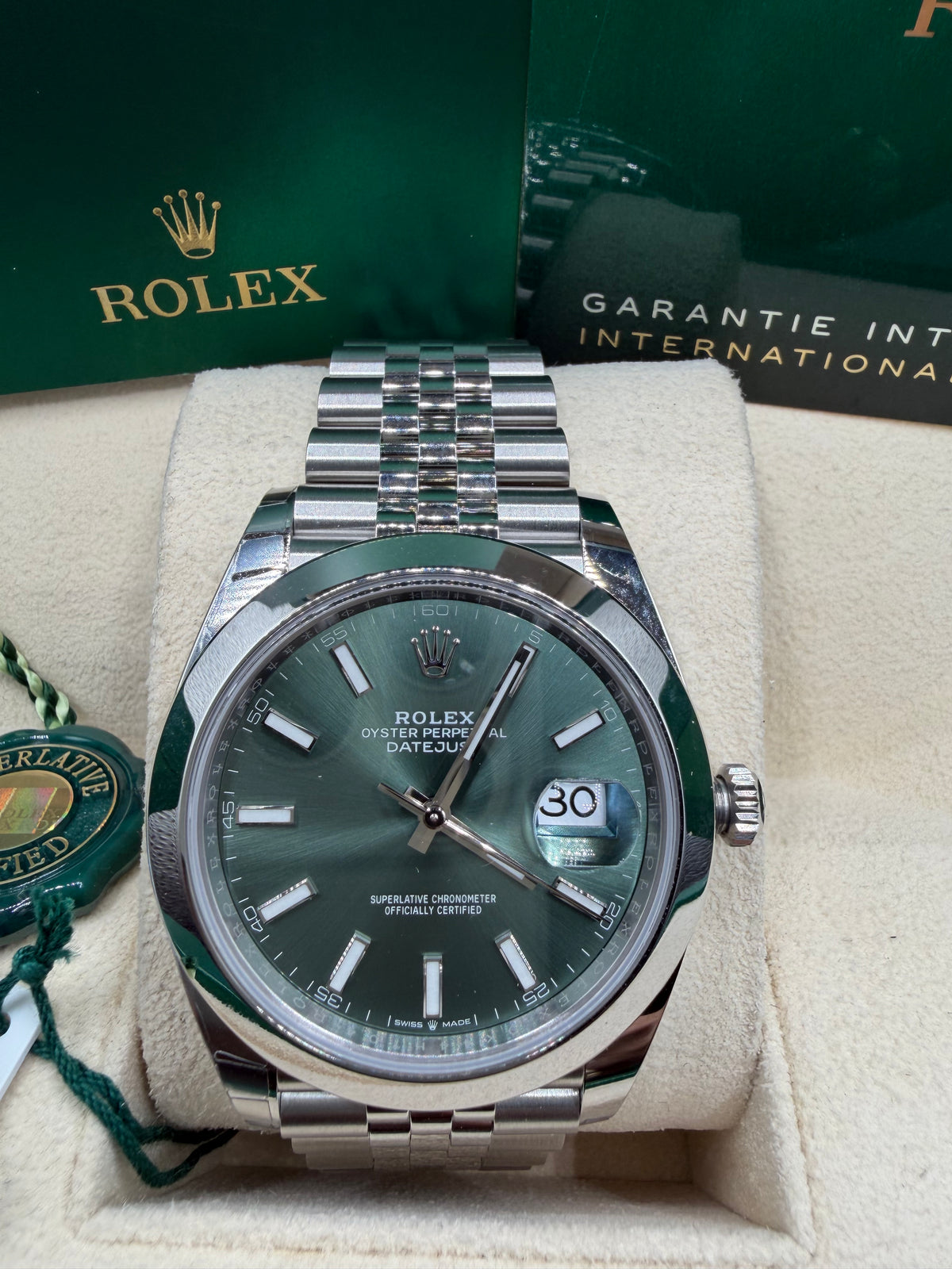 Rolex Datejust 41 Mint Green Jubilee – Ref. 126300 – 2025 Full Set - New Condition
