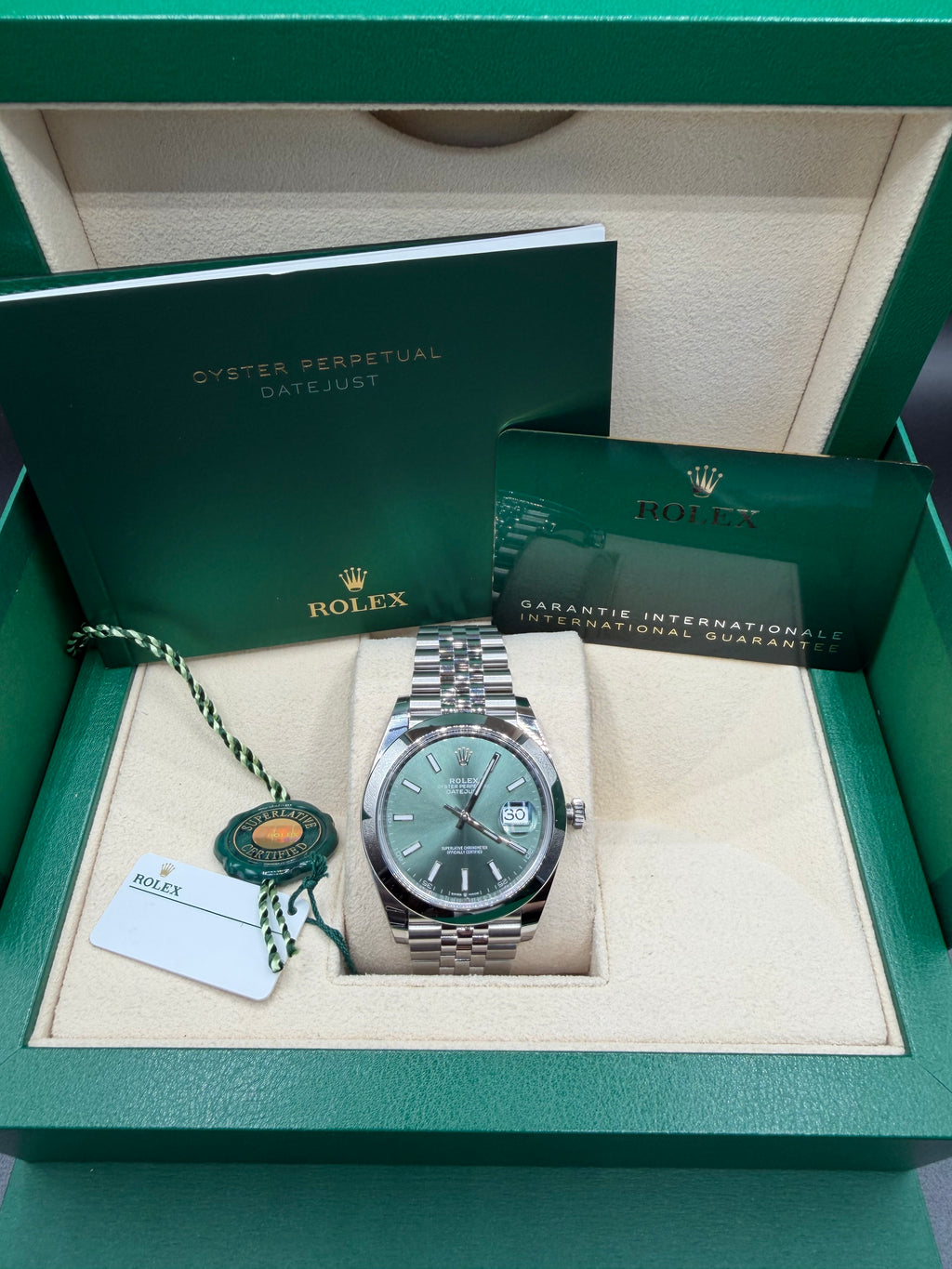 Rolex Datejust 41 Mint Green Jubilee – Ref. 126300 – 2025 Full Set - New Condition