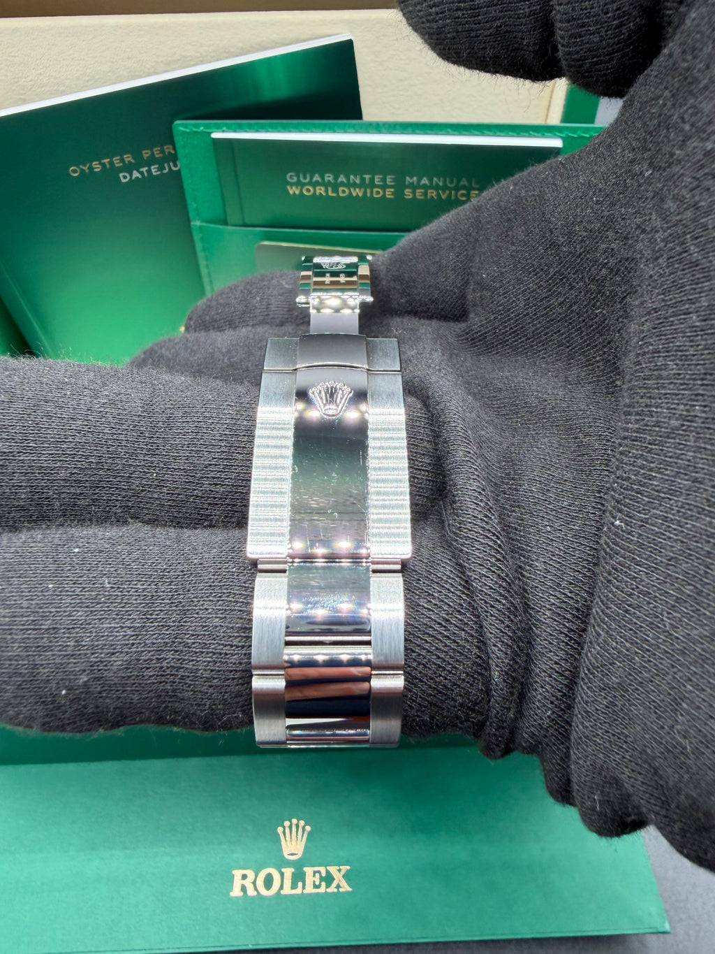 2026 Rolex Datejust 41 Silver Dial Fluted Bezel Oyster – 126334 – New/Unworn – Box & Papers