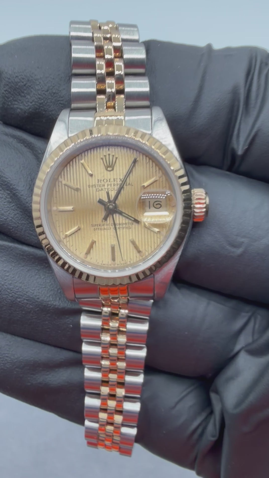 1990 Rolex Lady-Datejust 26MM Champagne Linen Dial Two-Tone Jubilee Bracelet 69173