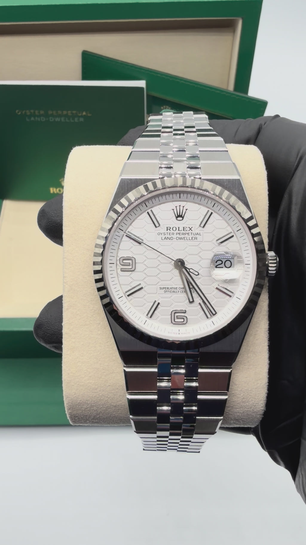 2026 Rolex Land-Dweller 40MM – Reference 127334 – Oystersteel & 18K White Gold – Complete Full Set
